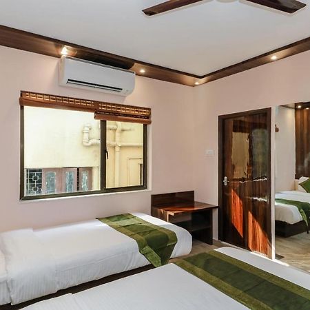Treebo Trend Imperio Hotel โกลกาตา ภายนอก รูปภาพ