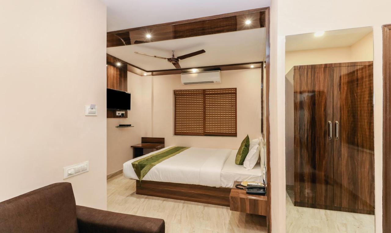Treebo Trend Imperio Hotel โกลกาตา ภายนอก รูปภาพ